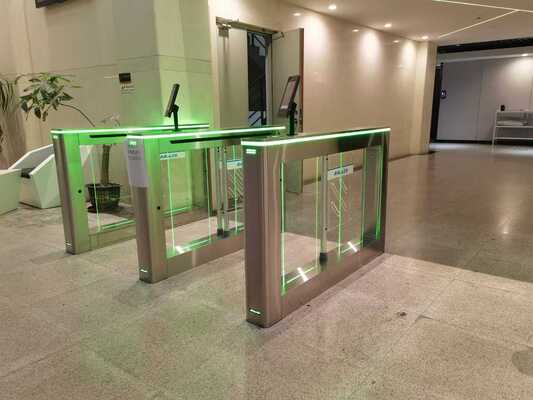 kaufen Schnellbahn-Turnstile Hochsicherheits-Turnstiles-Schnelltor mit Zugang zur Flughafen-U-Bahn online manufacture